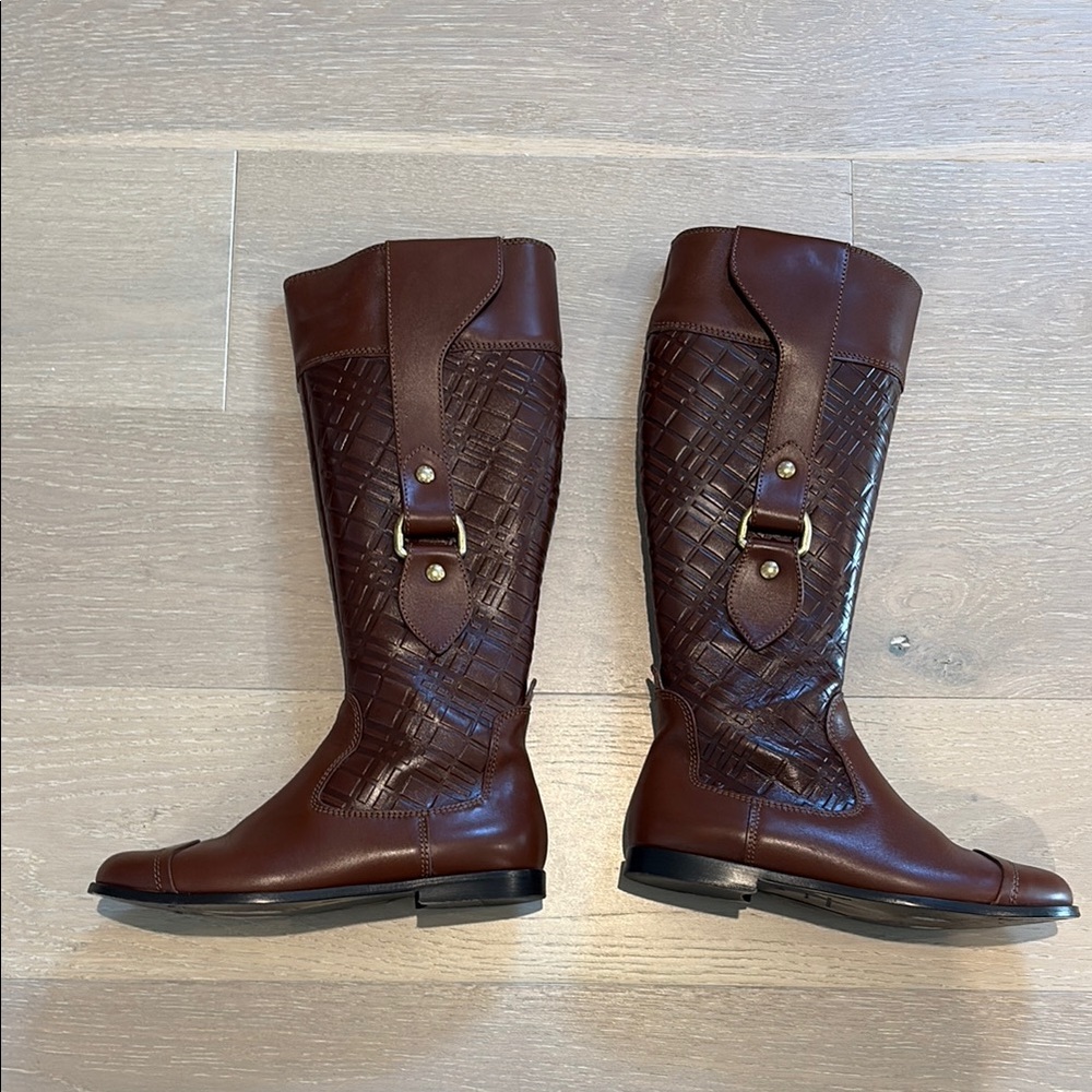 Burberry Tan Leather Boots